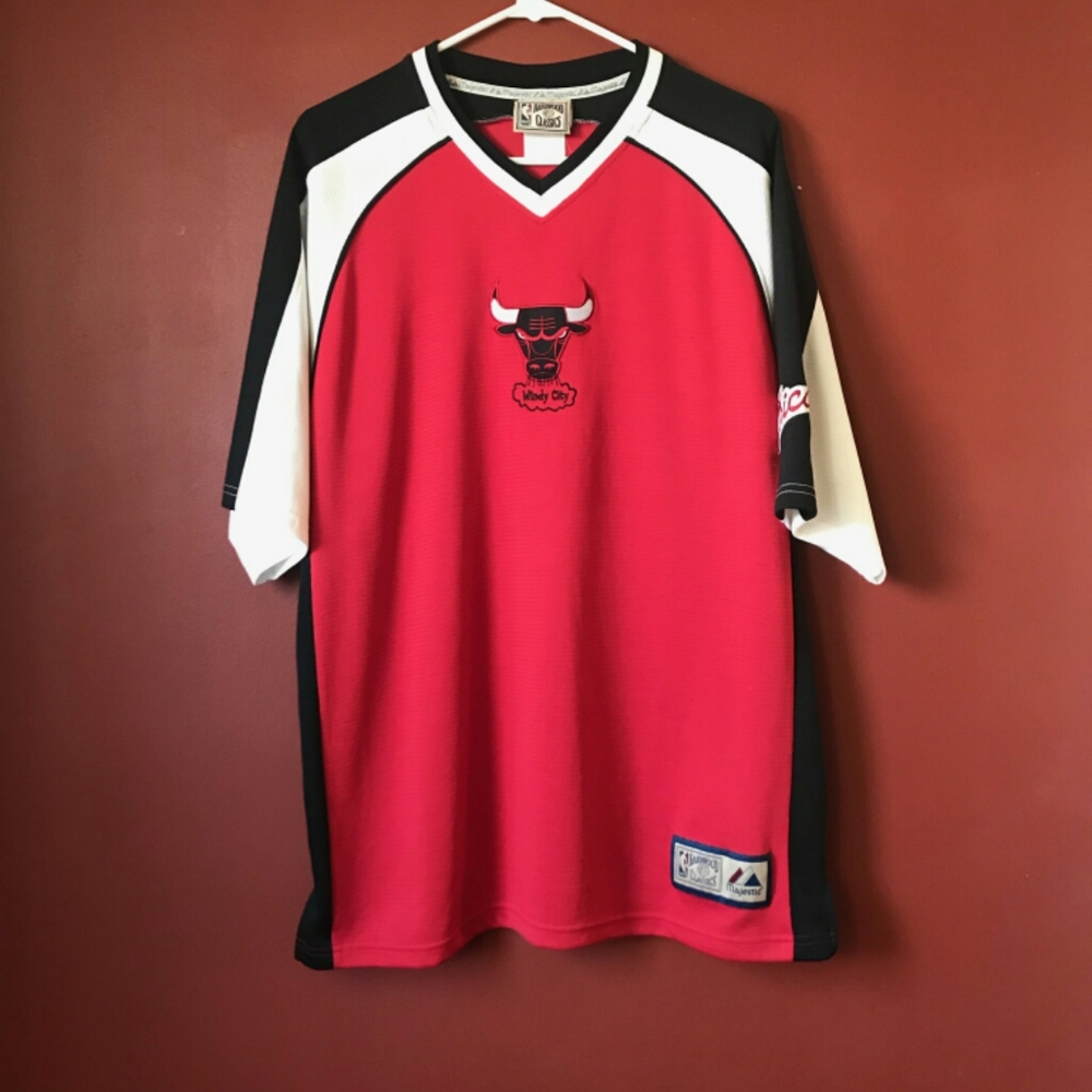 Chicago Bulls Vintage warmup shirt 🔥